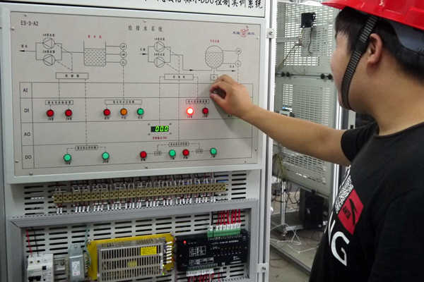 樓宇智能化系統安裝與調試需要專業化人才！(圖1)